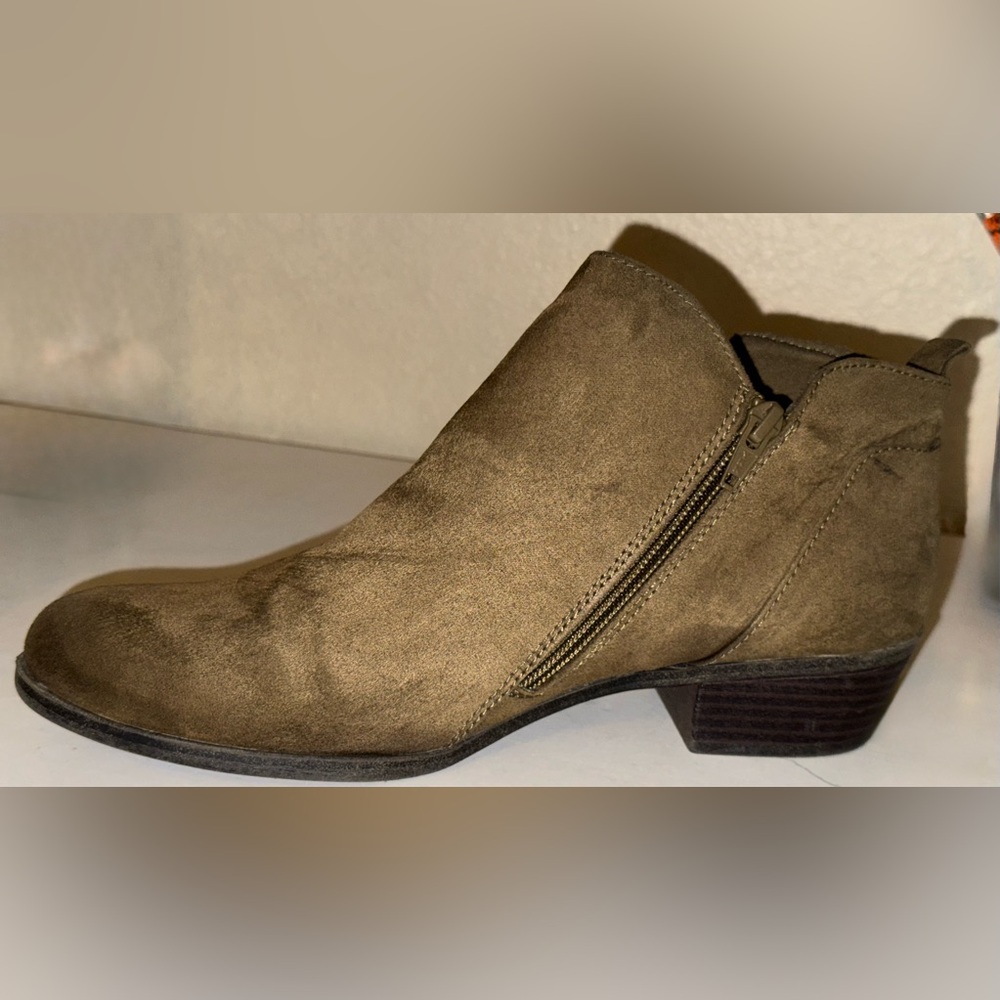 Arizona Jean Company - Women’s Gale Army Green Ankle Boots - Size 10 - Picture 6 of 10